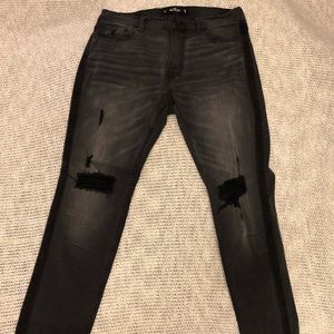 Distressed Hollister Skinny Fit Jeans